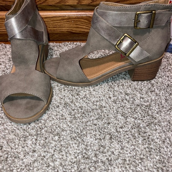 Open toe boot - Picture 3 of 4